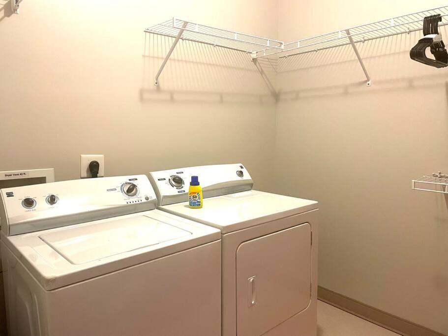 King Size With Osu Theme! Apartment Columbus Exterior photo